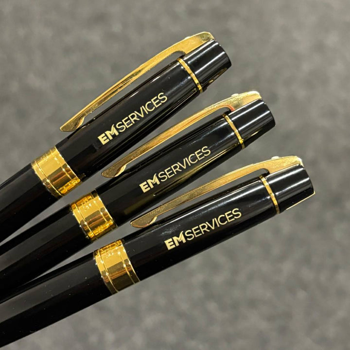 Personalized Name Engraving On Sheaffer 300 E9325 Ballpoint Pen - Glossy Black with Gold-tone Trims
