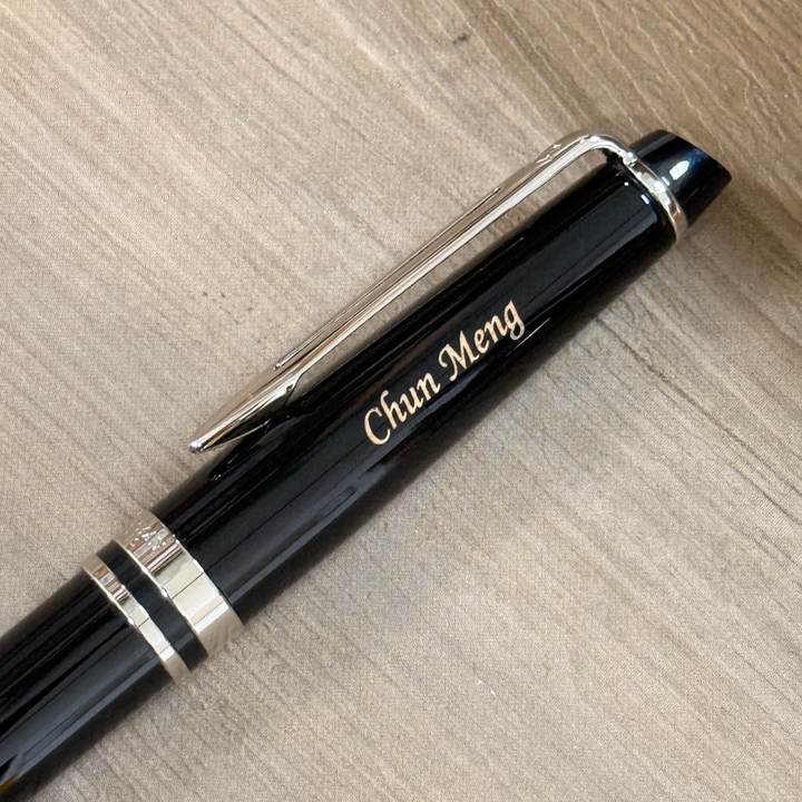 Personalised name engraving on Waterman Expert3 Laque Black CT Ballpoint Pen at Cityluxe WorkRoom