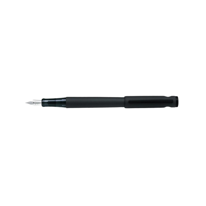 Pilot LIGHTIVE Fountain Pen - Matte Black — nib close-up