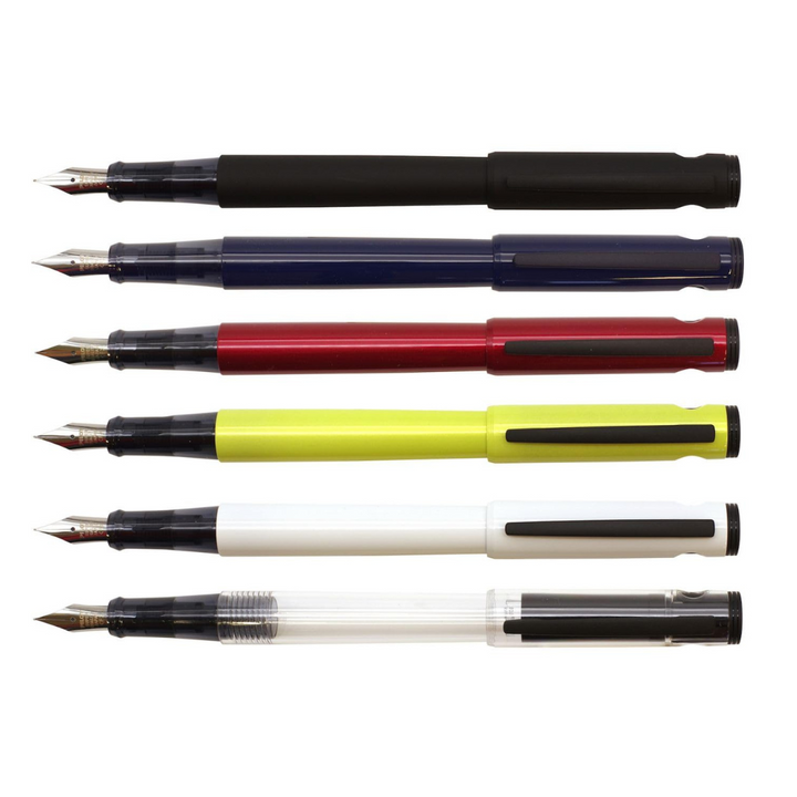 Pilot LIGHTIVE Fountain Pen - Matte Black — flat lay