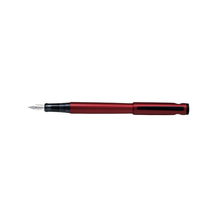 Pilot LIGHTIVE Fountain Pen - Active Red — nib close-up