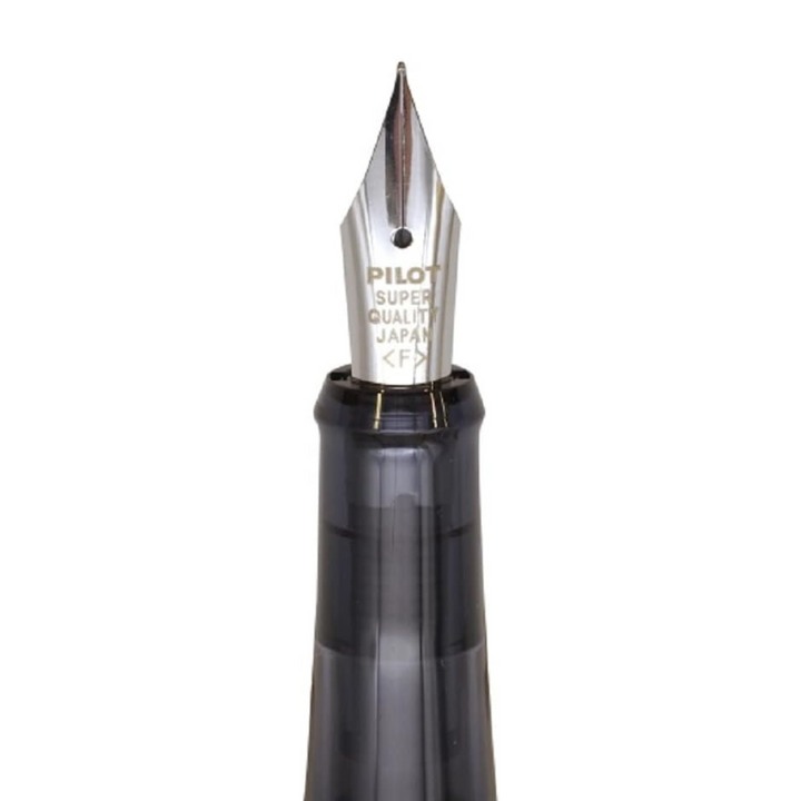 Pilot LIGHTIVE Fountain Pen - Active Navy — flat lay