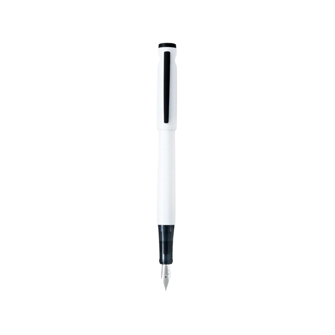 Pilot LIGHTIVE Fountain Pen - Active White — uncapped with cap posted