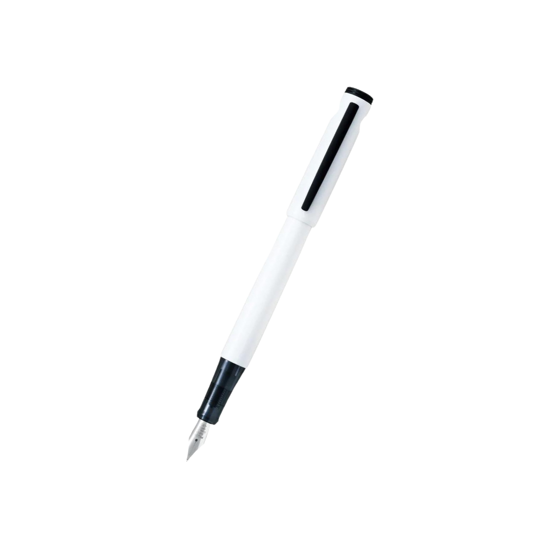 Pilot LIGHTIVE Fountain Pen - Active White — capped