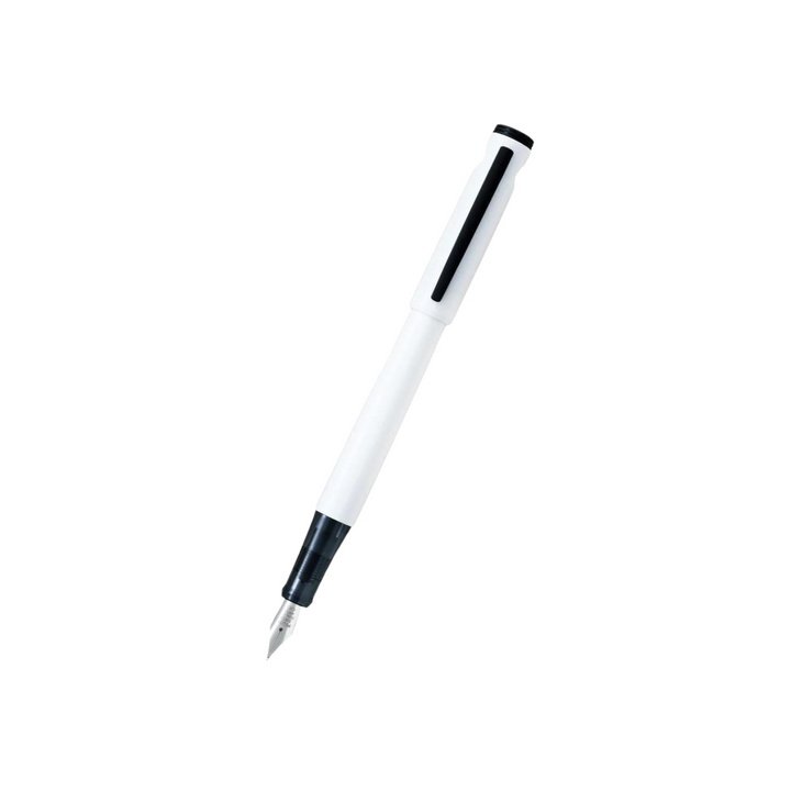 Pilot LIGHTIVE Fountain Pen - Active White — capped