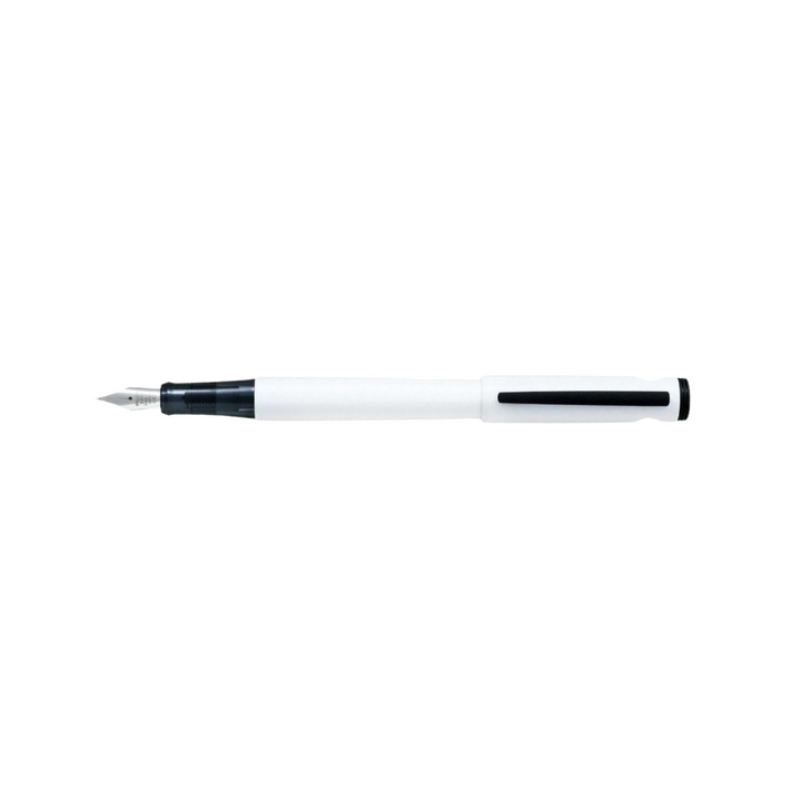 Pilot LIGHTIVE Fountain Pen - Active White — nib close-up