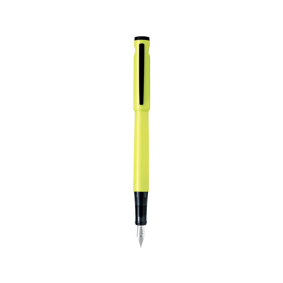 Pilot LIGHTIVE Fountain Pen - Active Yellow — uncapped with cap posted