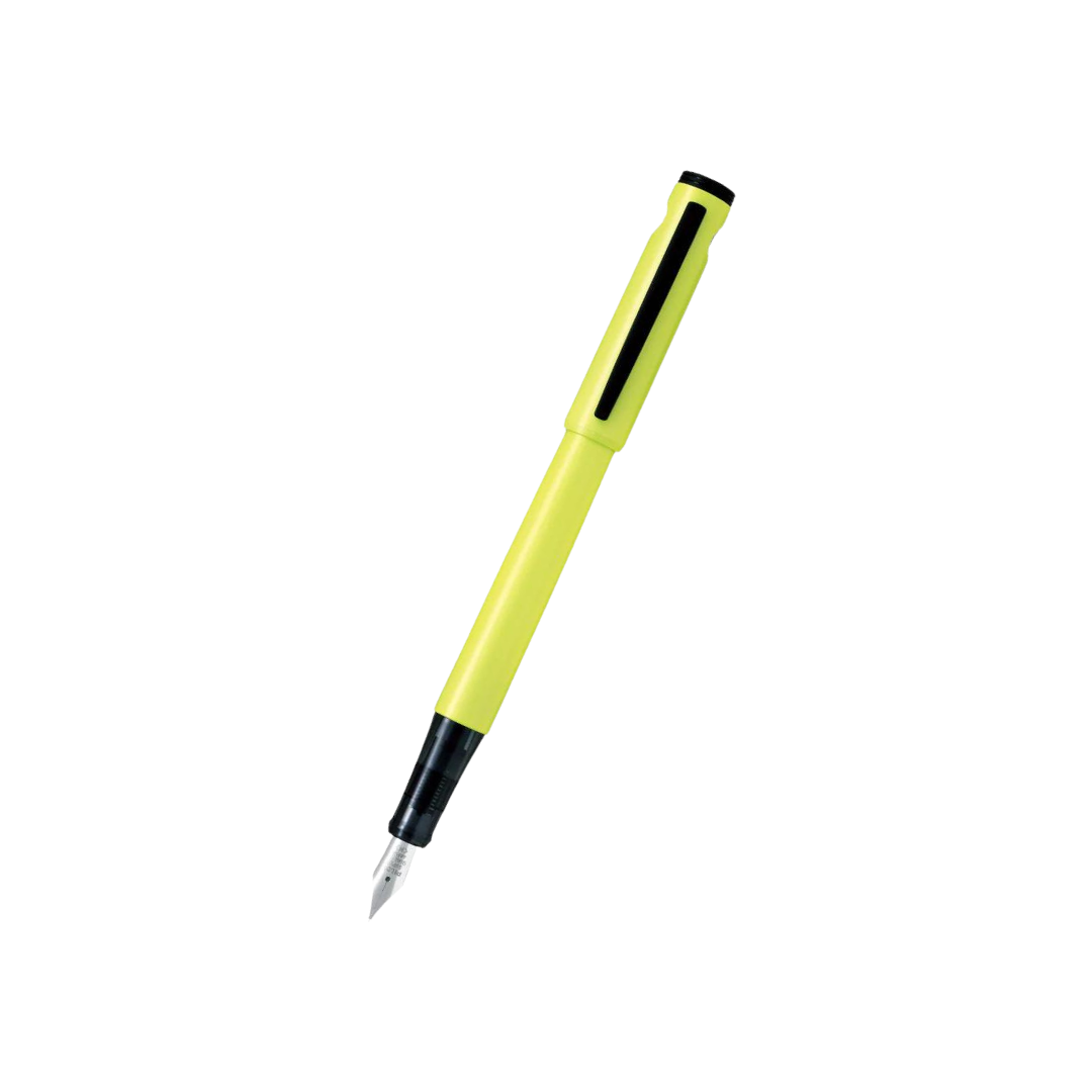 Pilot LIGHTIVE Fountain Pen - Active Yellow — capped