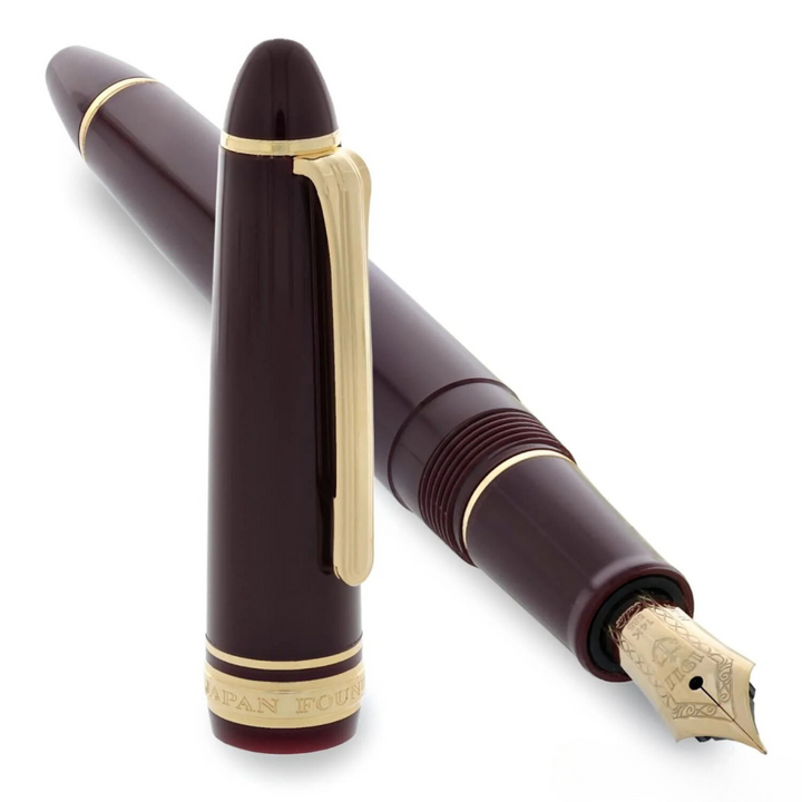 Sailor 1911S 14k Nib Fountain Pen - Maroon with Gold Accent [Pre-Order] — barrel detail