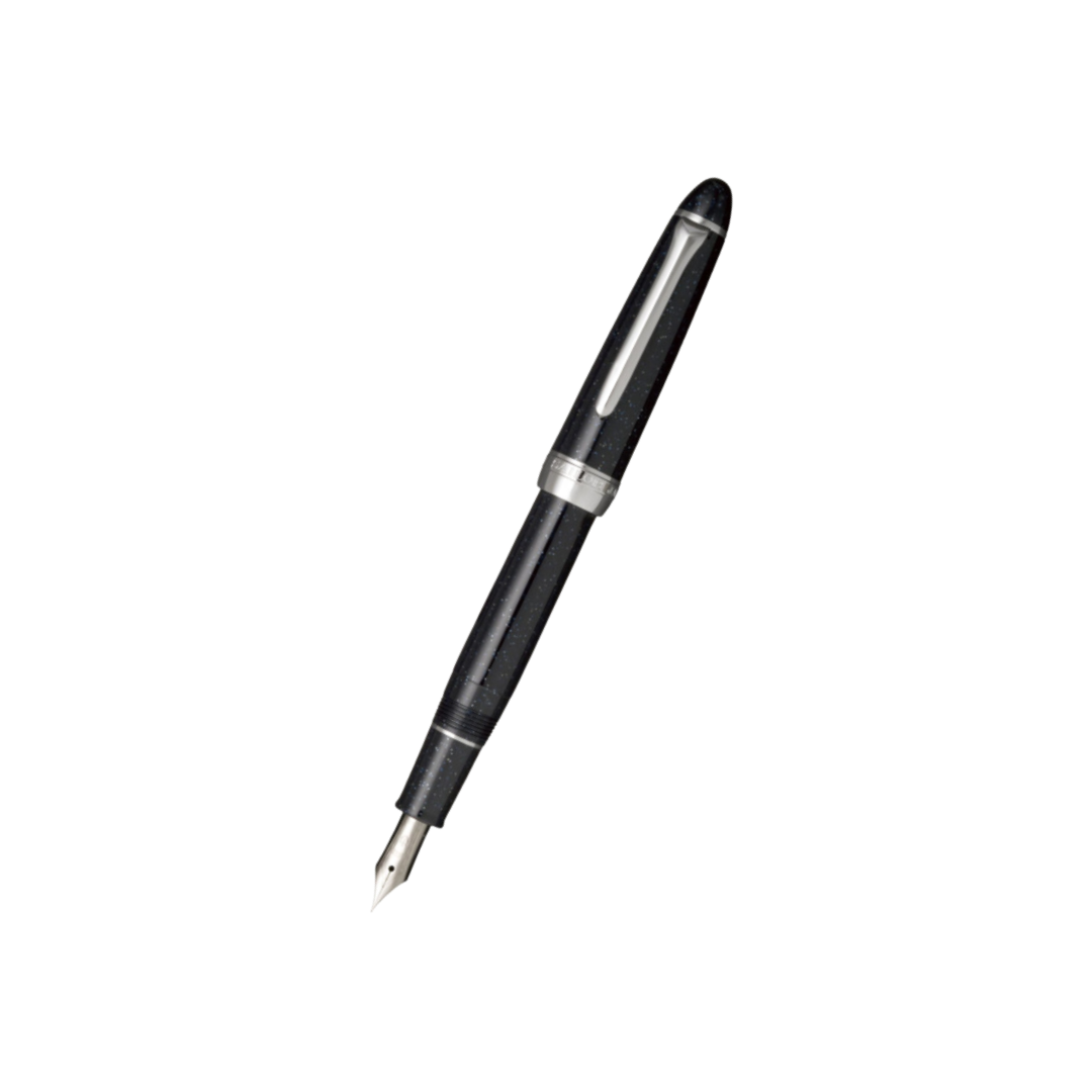 Sailor Shikiori Steel Nib Fountain Pen - Winter Hoshikuzu — capped