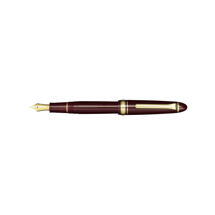 Sailor 1911S 14k Nib Fountain Pen - Maroon with Gold Accent [Pre-Order] — nib close-up