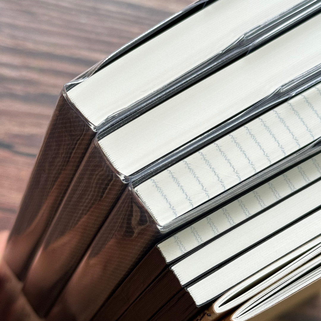 Sanzen Tomoe River FP A5 Hardcover Notebook - Plain (368 pages) — pocket detail