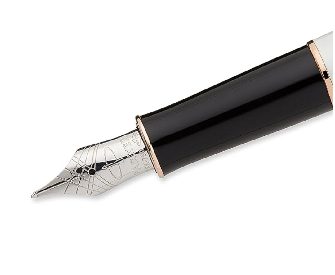 Parker Sonnet Pearl Lacquer 18k Gold Nib Fountain Pen - Medium Nib — uncapped with cap posted