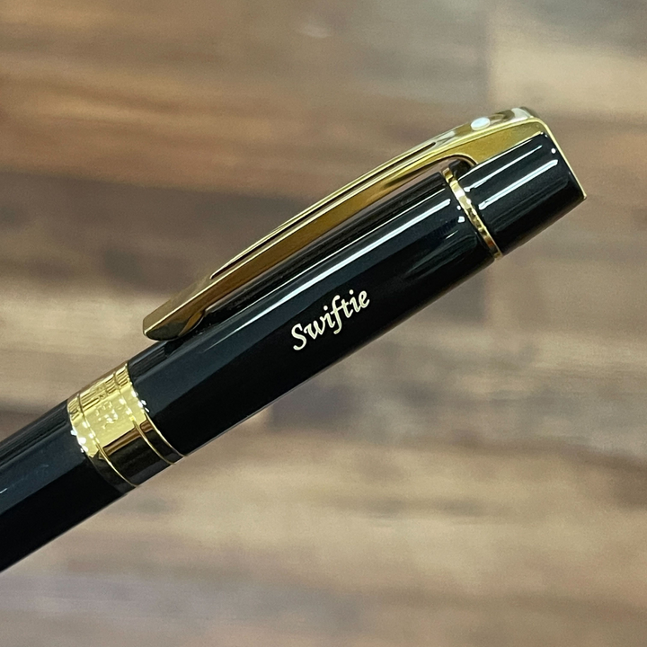 Sheaffer 300 E9325 Glossy Black with Gold Trims Ballpoint Pen (WW30) — Sheaffer ballpoint pen — reliable smooth-writing everyday pen, at Cityluxe Singapore