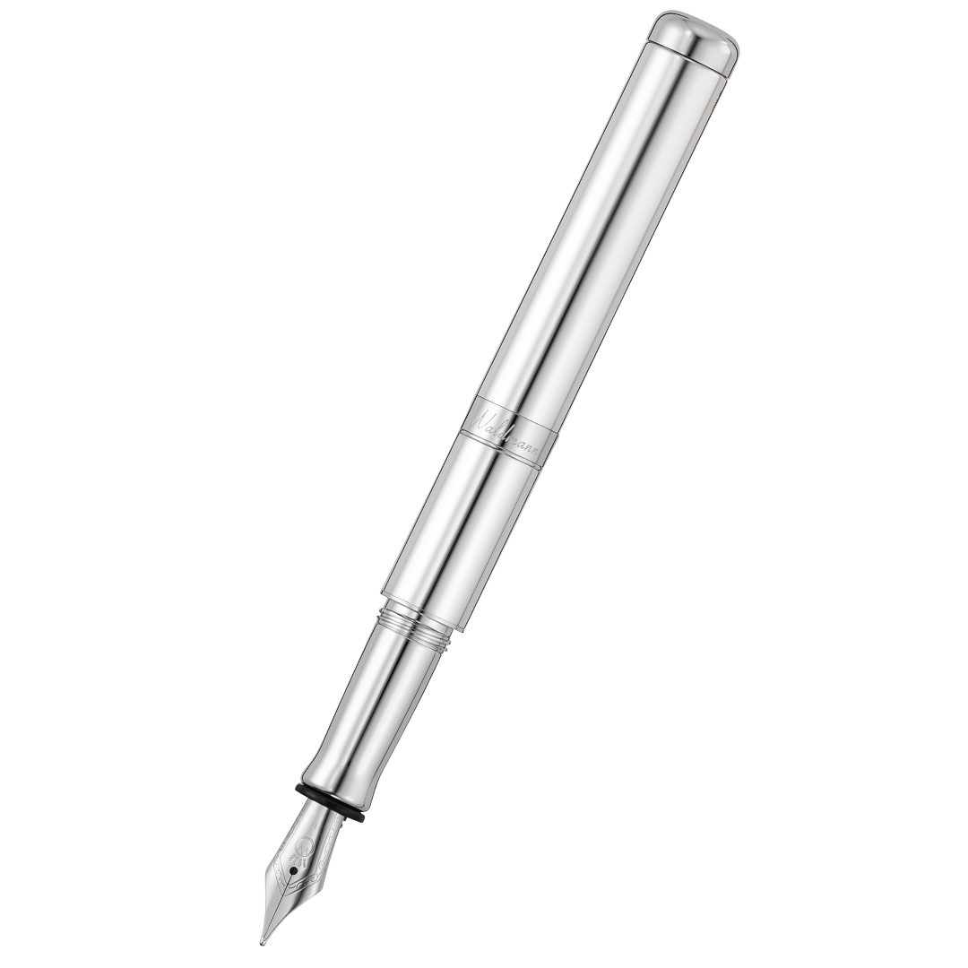 Waldmann Voyager Fountain Pen - Silver Medium Steel Nib — capped