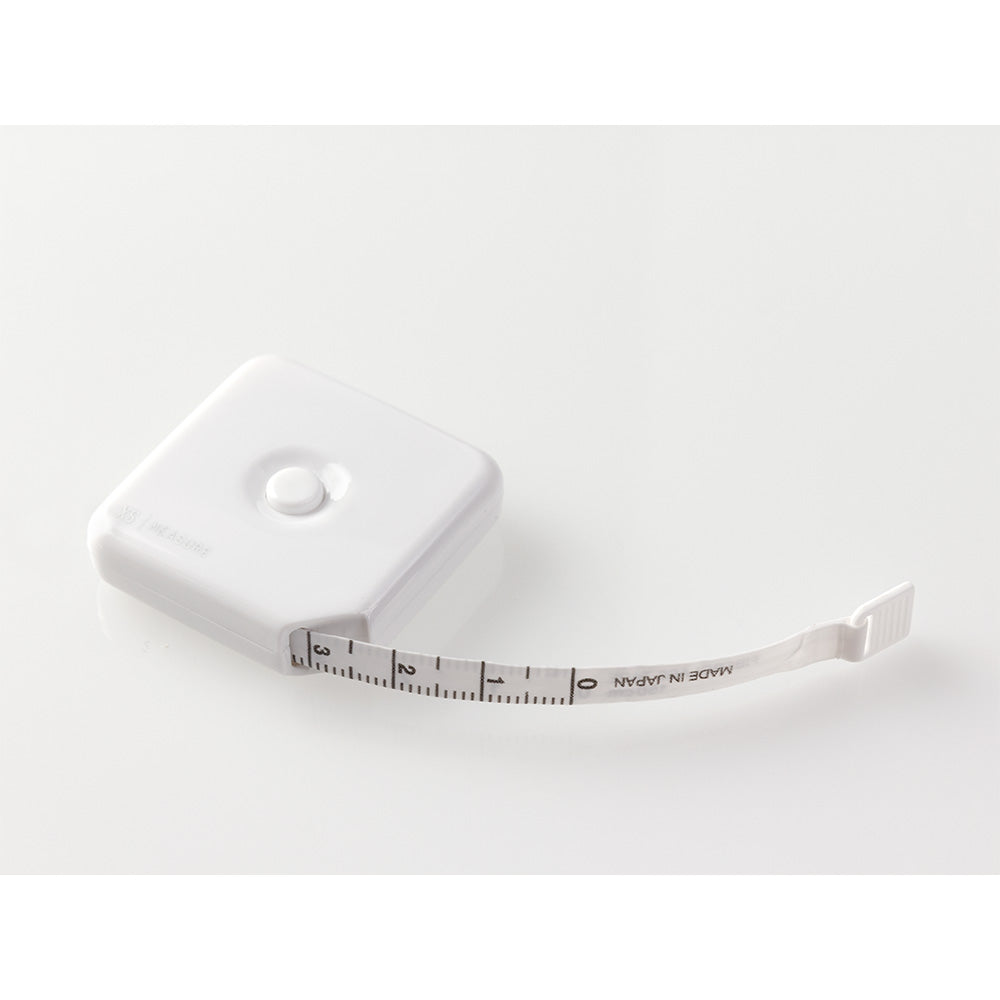 Midori XS Tape Measure (1.5M) — close-up