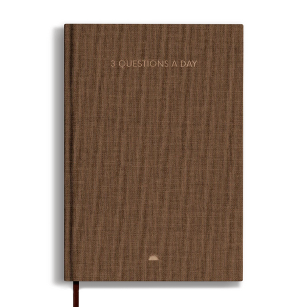 Chai Sunrise 3 Questions a Day Journal - Wood — front cover