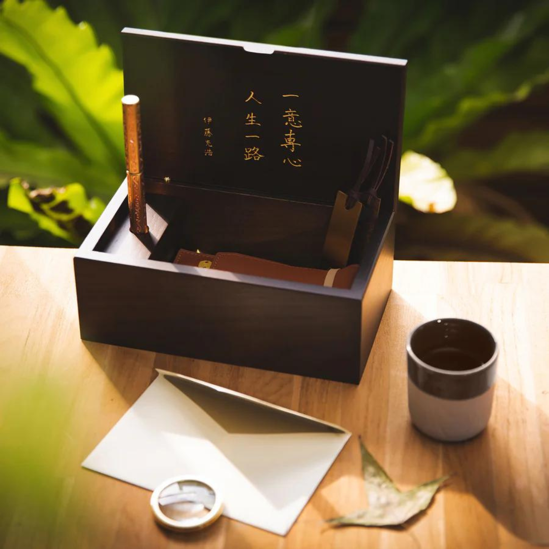 Ystudio Classic Renaissance Kazari Kanagu Rollerball Pen - Dragon [Pre-Order] — barrel detail