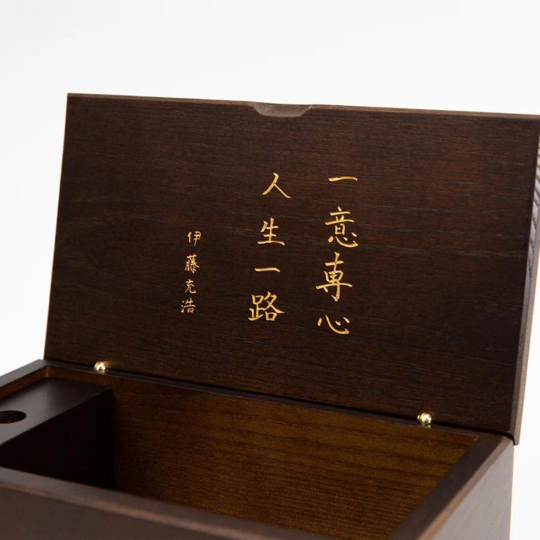 Ystudio Classic Renaissance Kazari Kanagu Rollerball Pen - Dragon [Pre-Order] — flat lay