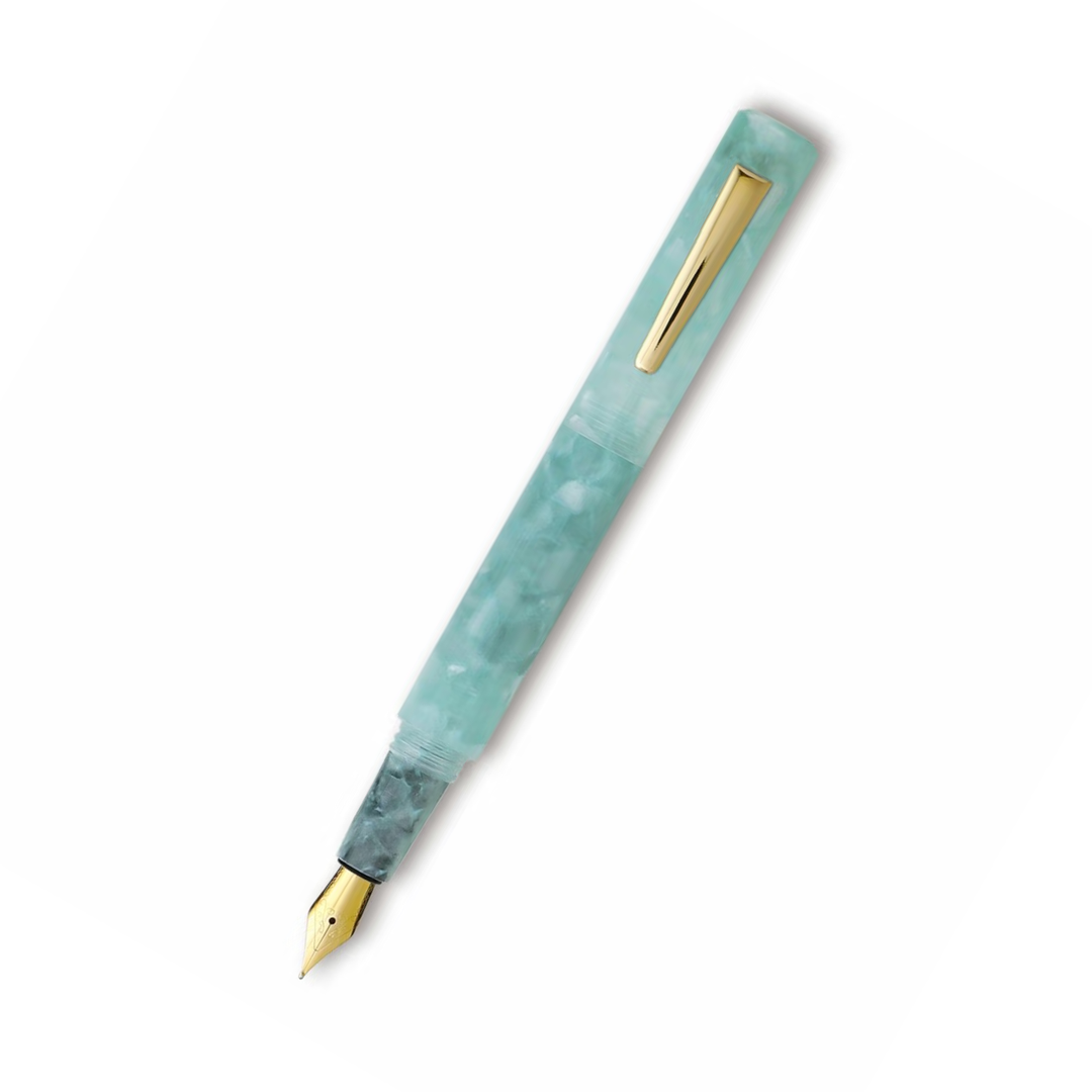 Hightide Attaché Marbled Fountain Pen - Mint — capped
