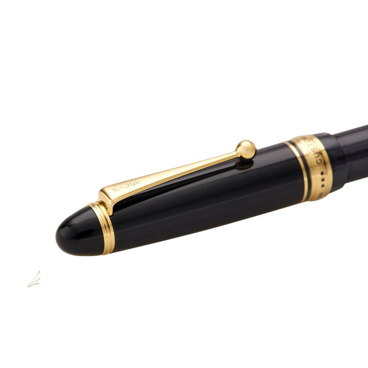 Pilot Fountain Pen "CUSTOM 823" Set - Black — writing at an angle