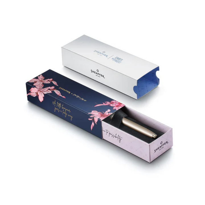 Sheaffer Emily in Paris 100 E9377 Champagne Gold Finish Body and Trims with Bow Emblem Fountain Pen - Fine — flat lay