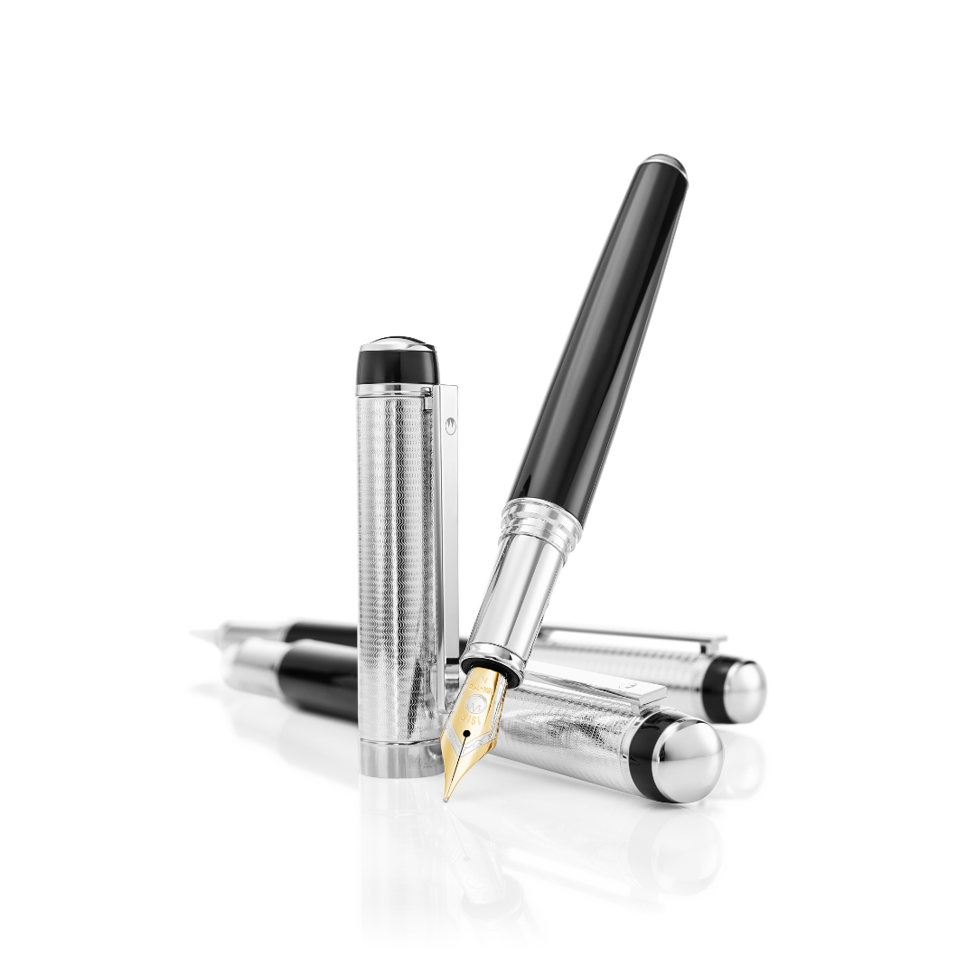Waldmann Grandeur Series Black — capped