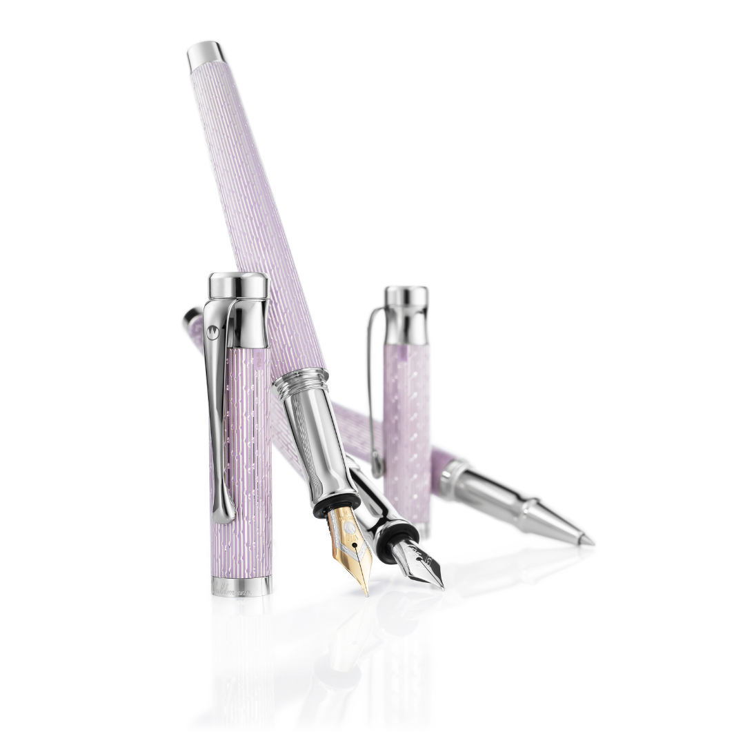 Waldmann Tango Imagination Fountain Pen - Lilac Medium Steel Nib — nib close-up