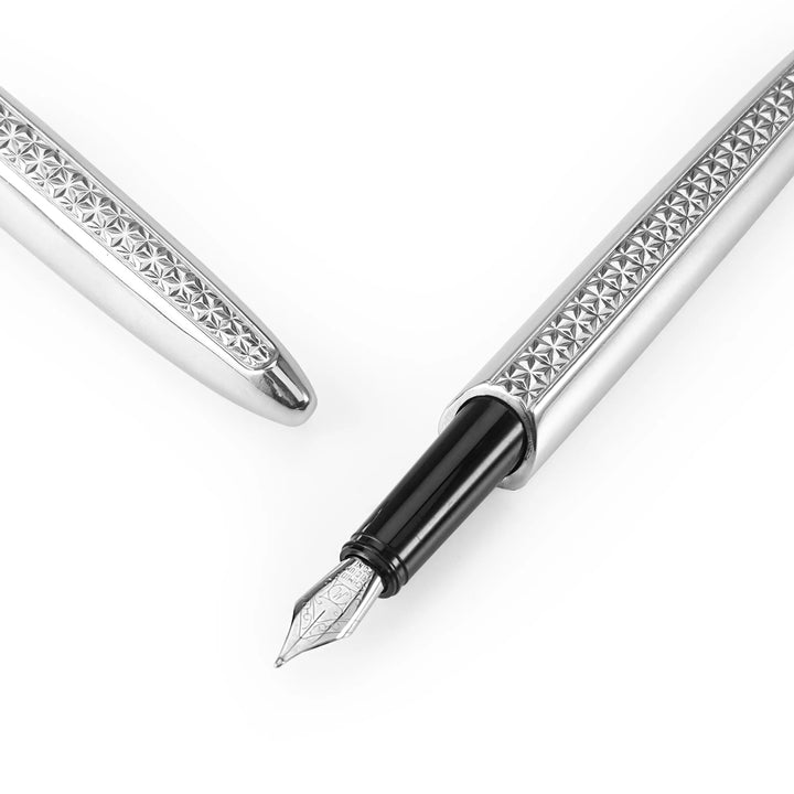 Royal Selangor Broad Nib Fountain Pen - Zurich — nib close-up