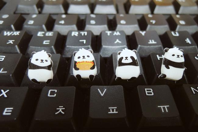 Suatelier Daily Deco Stickers -  Panda sticker — side view