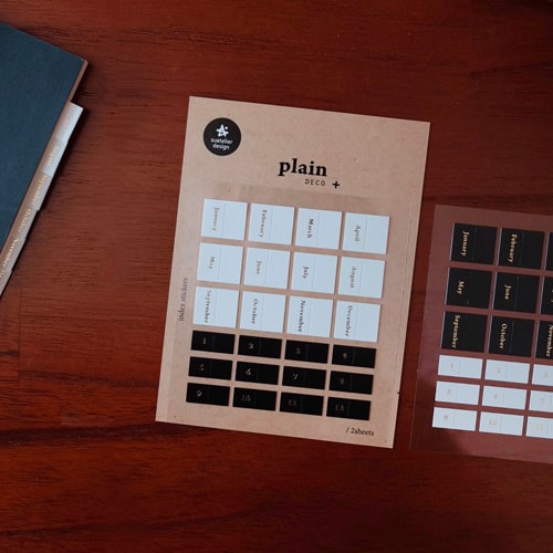 Suatelier Plain 44 Sticker — side view