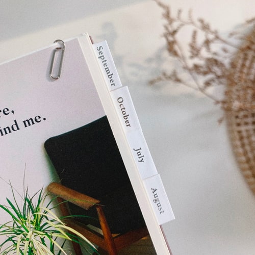 Suatelier Plain 45 Sticker — with packaging