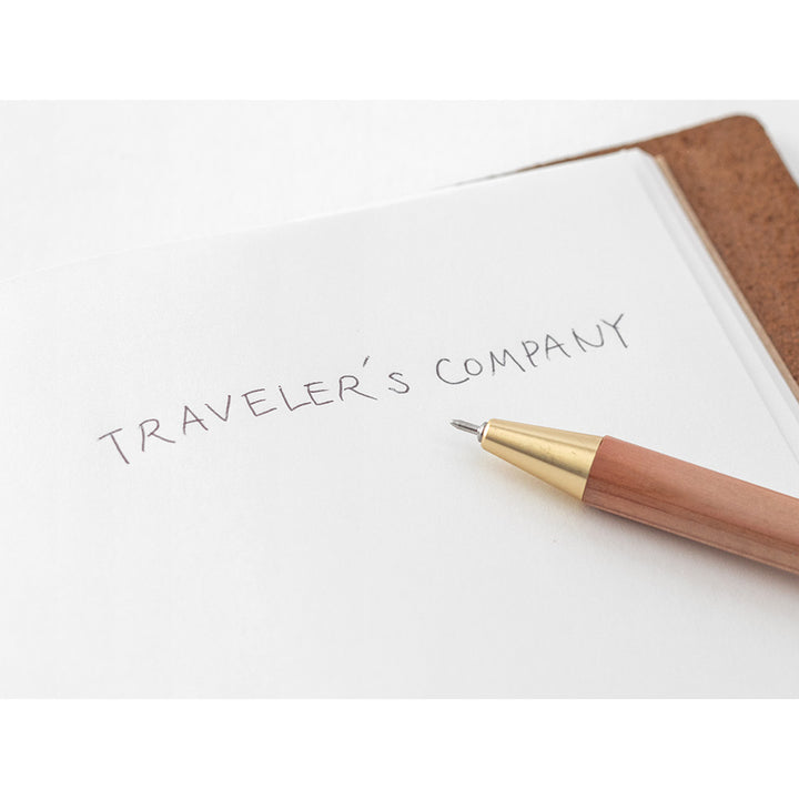 TRAVELER&