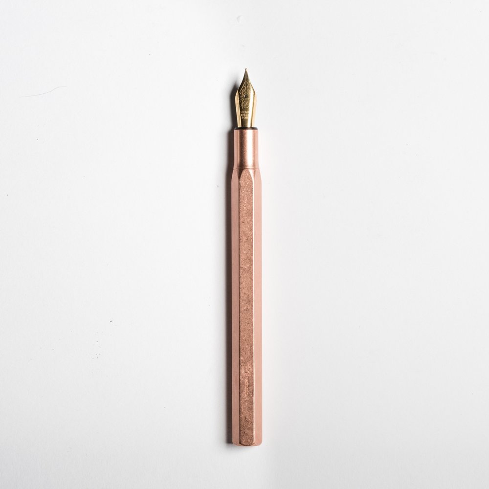 (DC) Ystudio Classic Desk Fountain Pen Fine — nib close-up