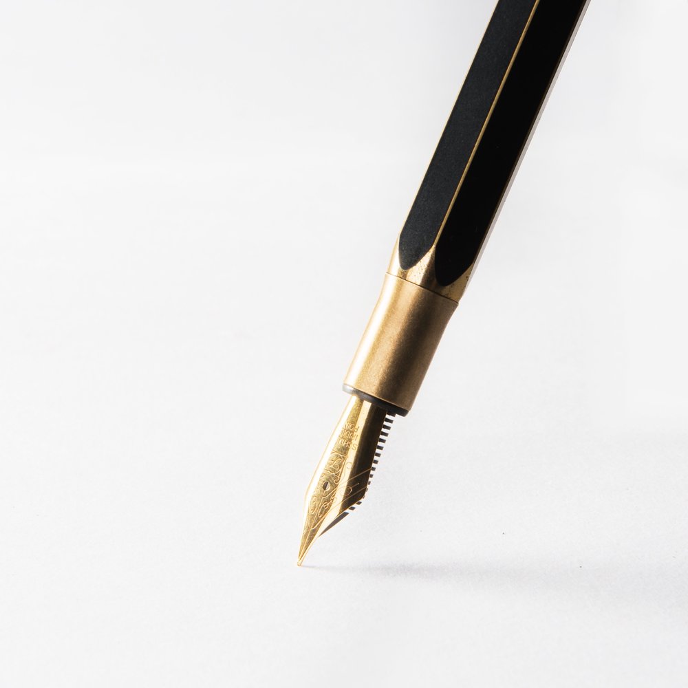 (DC) Ystudio Brassing Desk Fountain Pen Fine — barrel detail