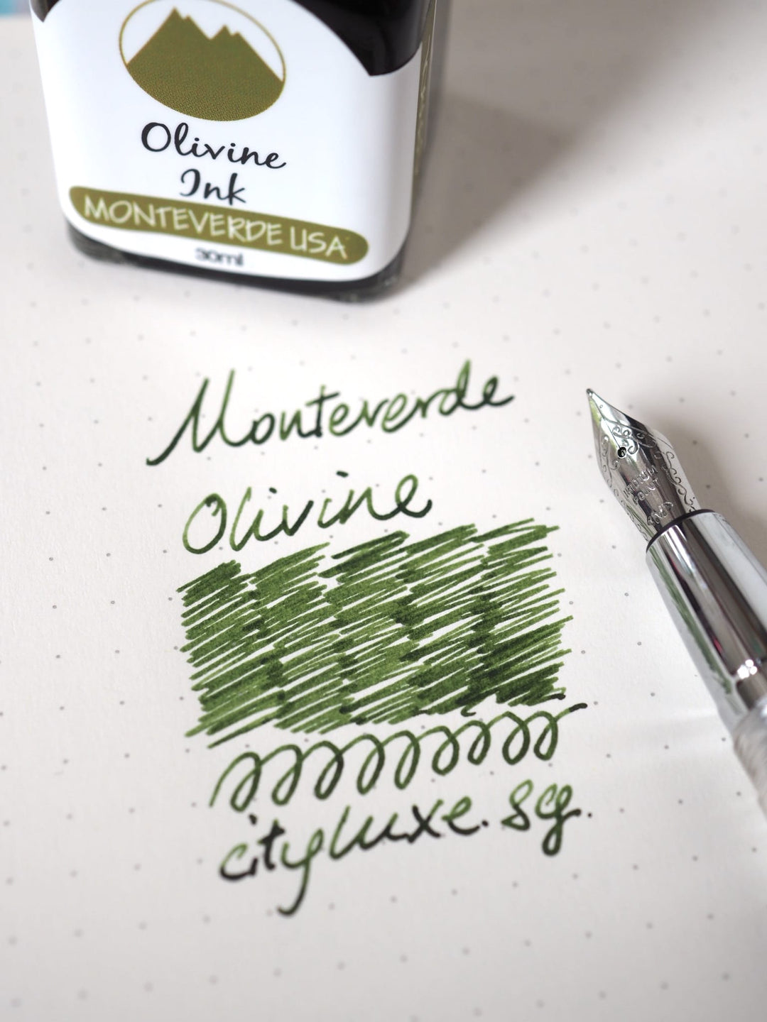 Monteverde 30ml Ink Bottle Olivine — cap detail