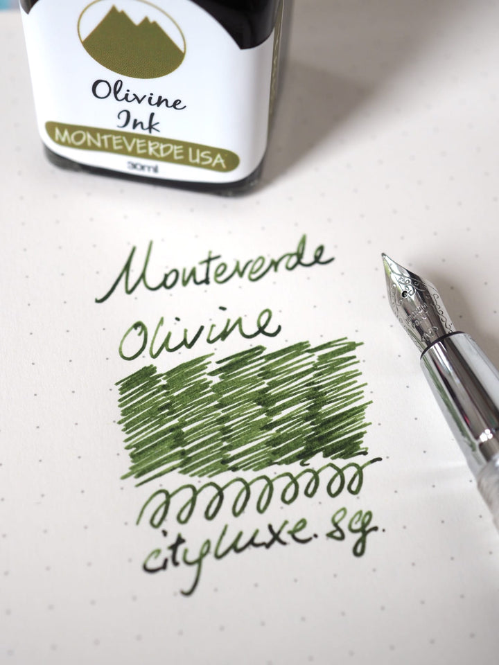 Monteverde 30ml Ink Bottle Olivine — cap detail