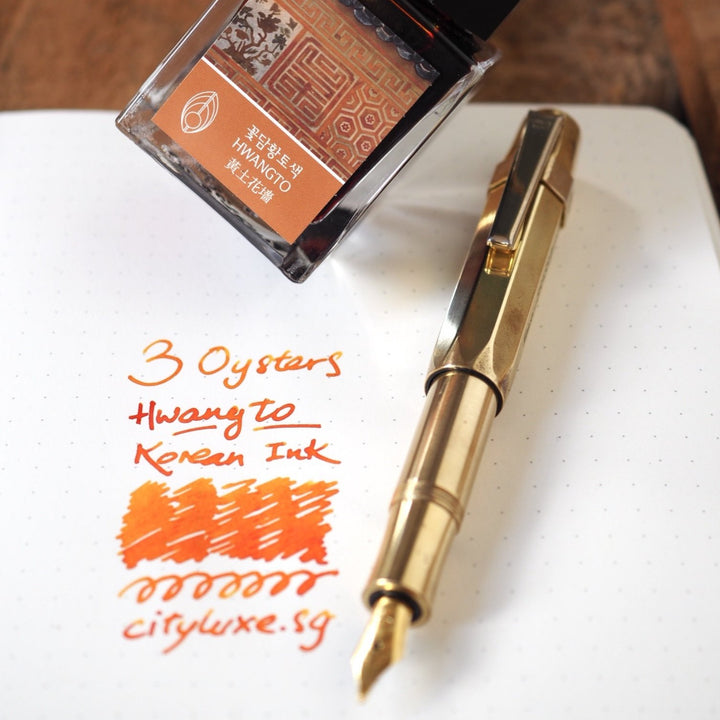 3 Oysters I.COLOR.U 38ml Ink Bottle Hwangto — size reference