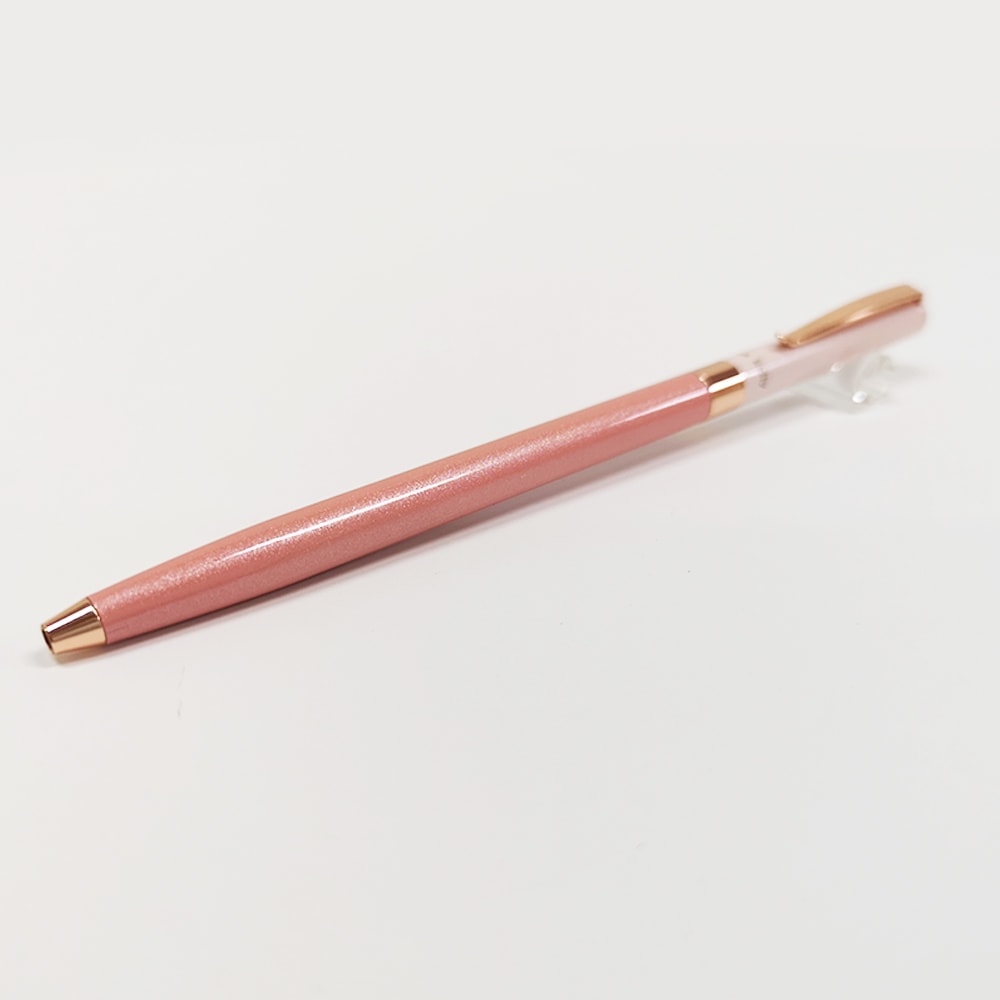 Helen Kelly Candy Pen Pink Pop — flat lay