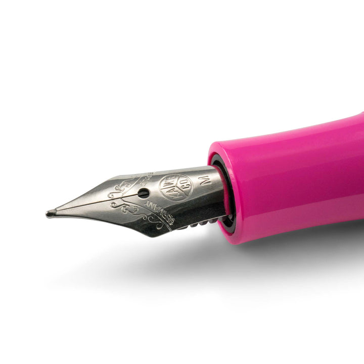 Kaweco Skyline Sport Fountain Pen - Pink — nib close-up
