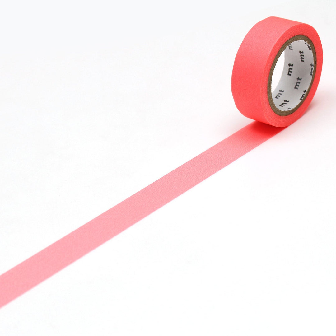 MT Basic Washi Tape - Shocking Red 7m — pattern detail
