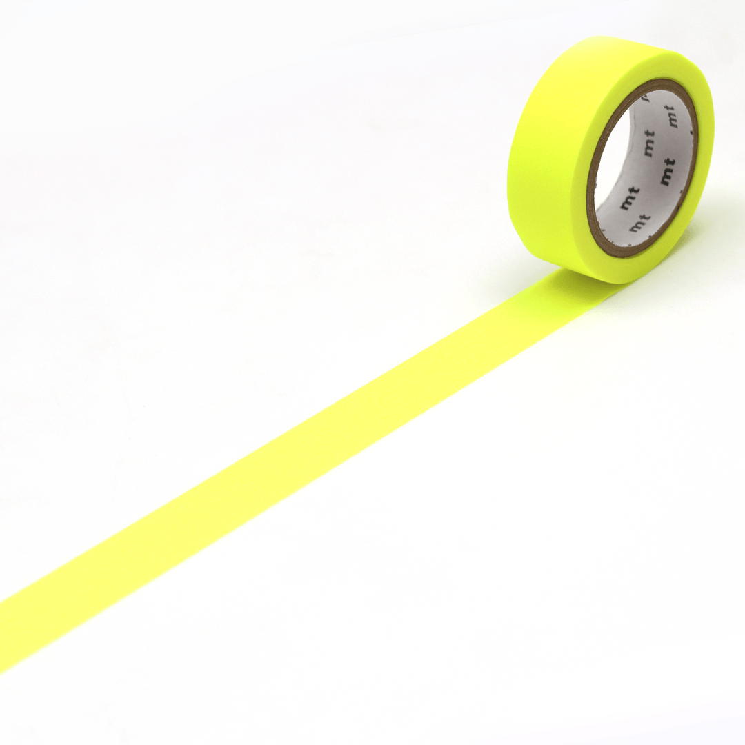 MT Basic Washi Tape - Shocking Yellow 7m — pattern detail