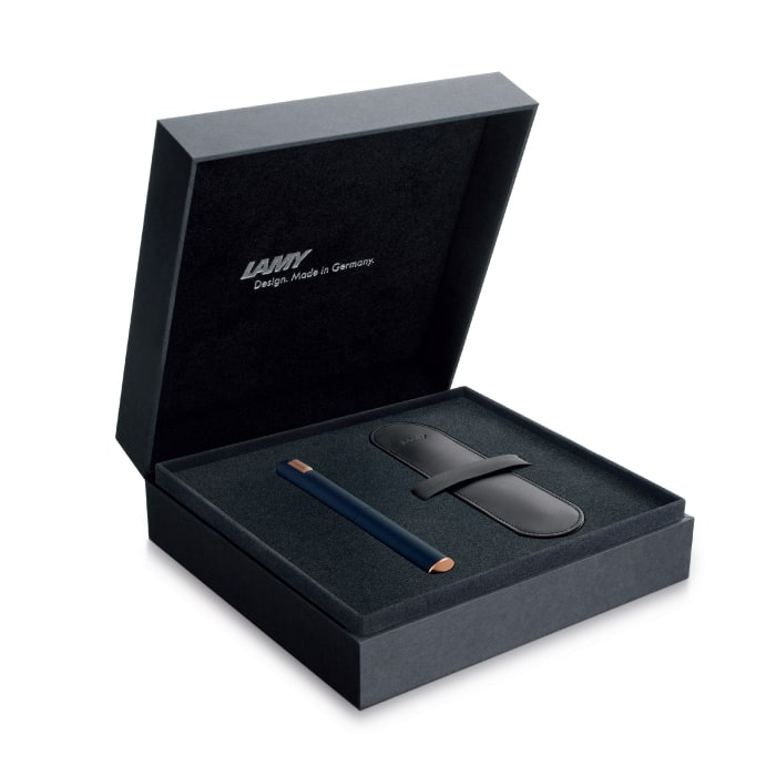 Lamy Dialog CC Fountain Pen Dark Blue — flat lay
