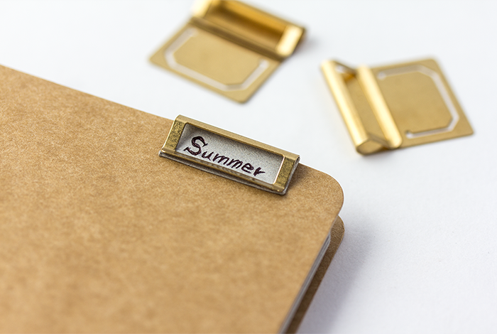 Midori Brass Index Clip — side view