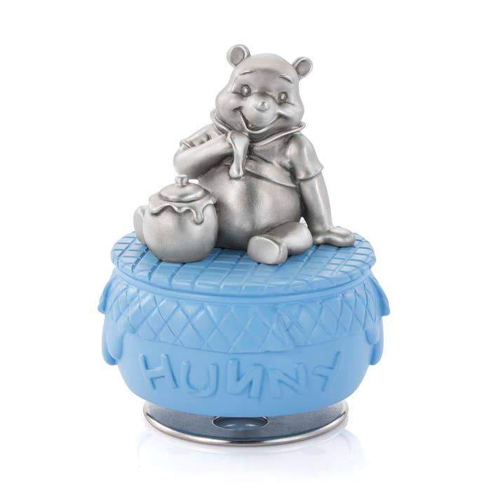 Royal Selangor Disney Music Carousels - Winnie The Pooh Limited Edition Gilt — front view