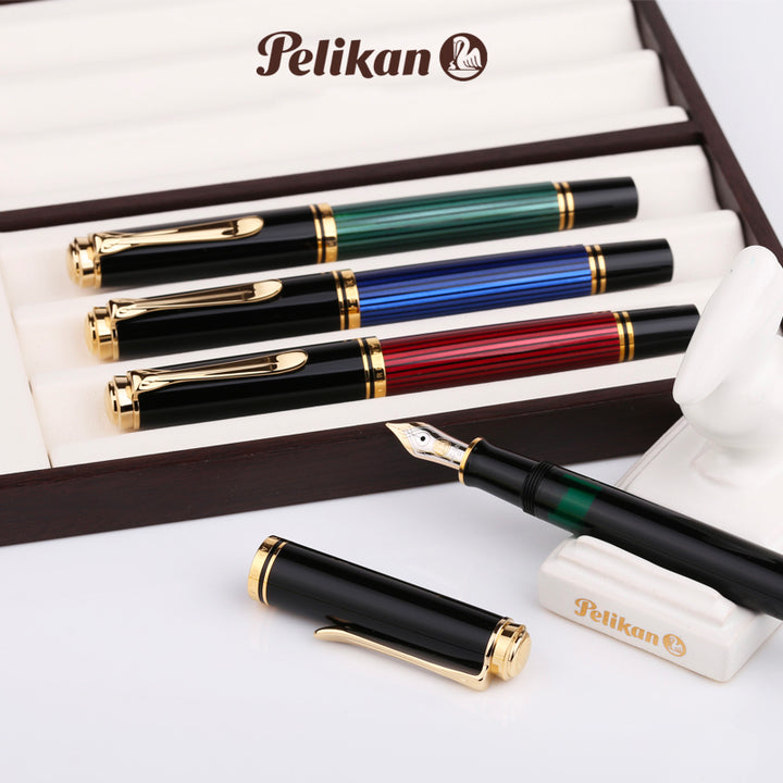Pelikan Souverän® M400 Fountain Pen Black-Red [Pre-Order] — barrel detail