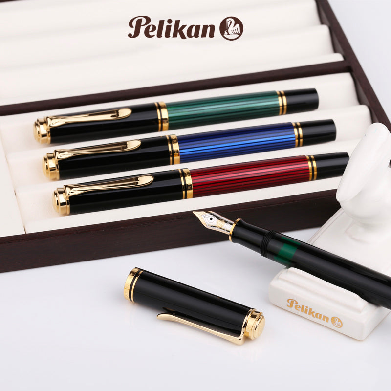 Pelikan Souverän® M800 Fountain Pen Black-Green [Pre-Order] — flat lay