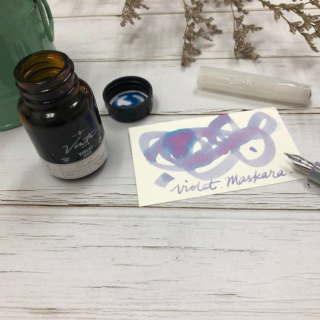 Vinta Inks 30ml Ink Bottle Violet (Maskara 1890) — bottle at angle