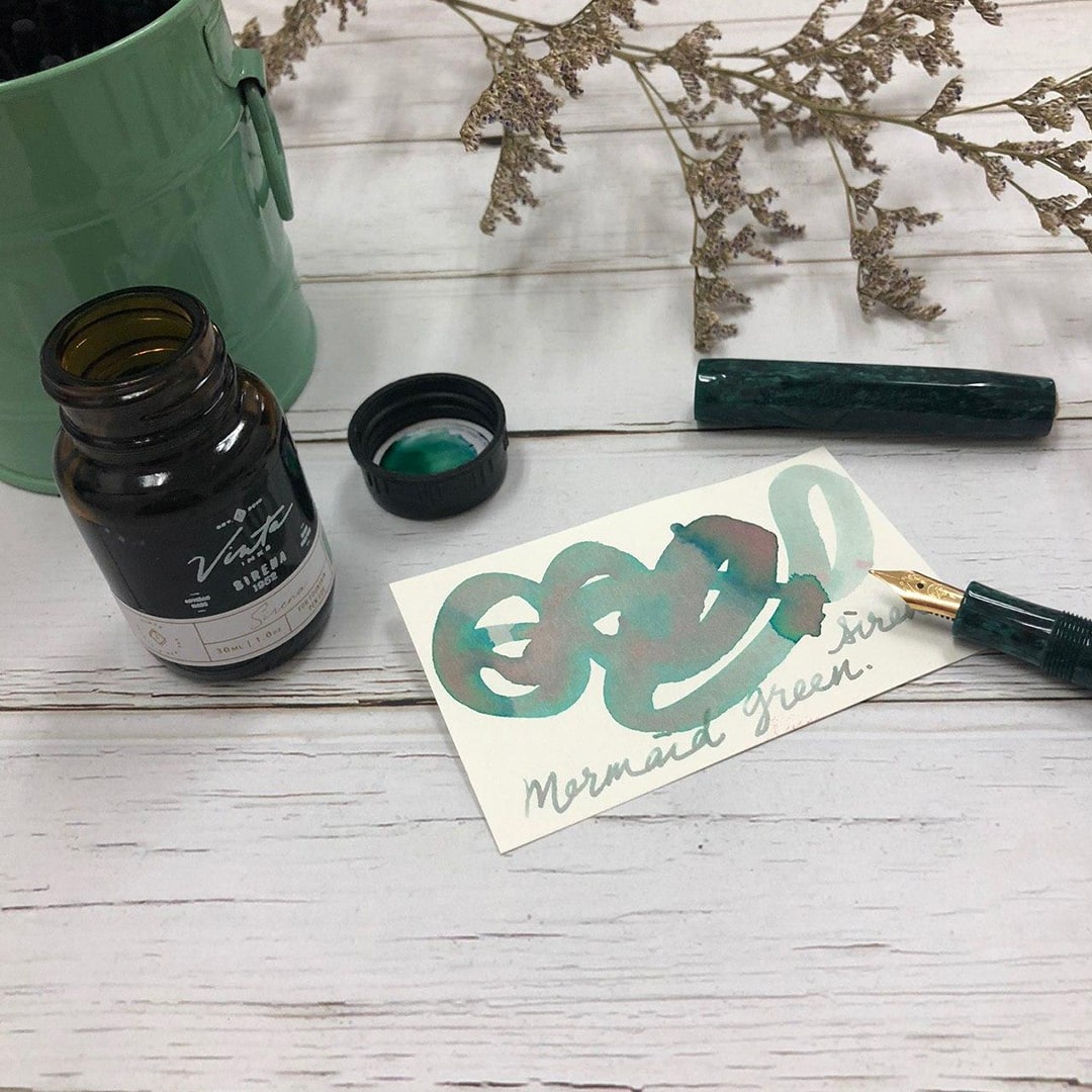 Vinta Inks 30ml Ink Bottle Mermaid Green (Sirena 1952) — bottle at angle