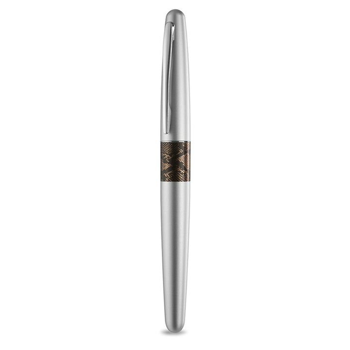 (DC) Pilot Metropolitan Animal MR2 Fountain Pen — flat lay